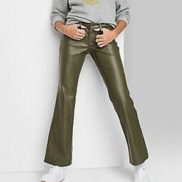 Wild Fable Low Rise Faux Leather Vegan Pleather Flare Jeans Pants Olive NWT 4 - Picture 3 of 13
